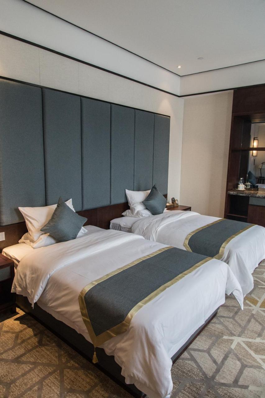 Shantou Hairun Hotel Exterior photo