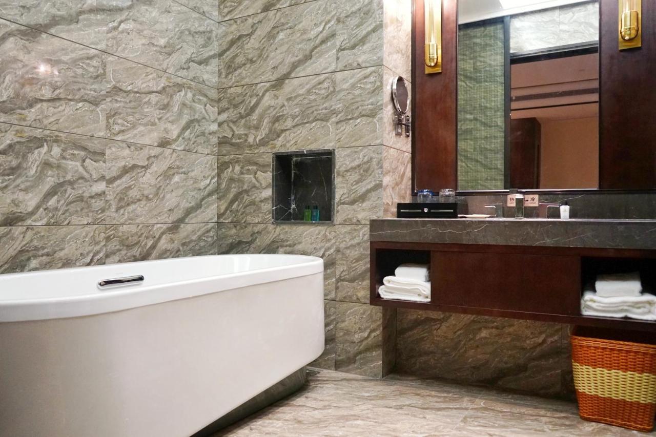 Shantou Hairun Hotel Exterior photo